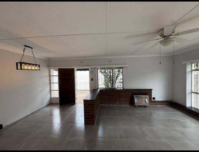 2 BEDROOM PROPERTY TO RENT IN NORWOOD